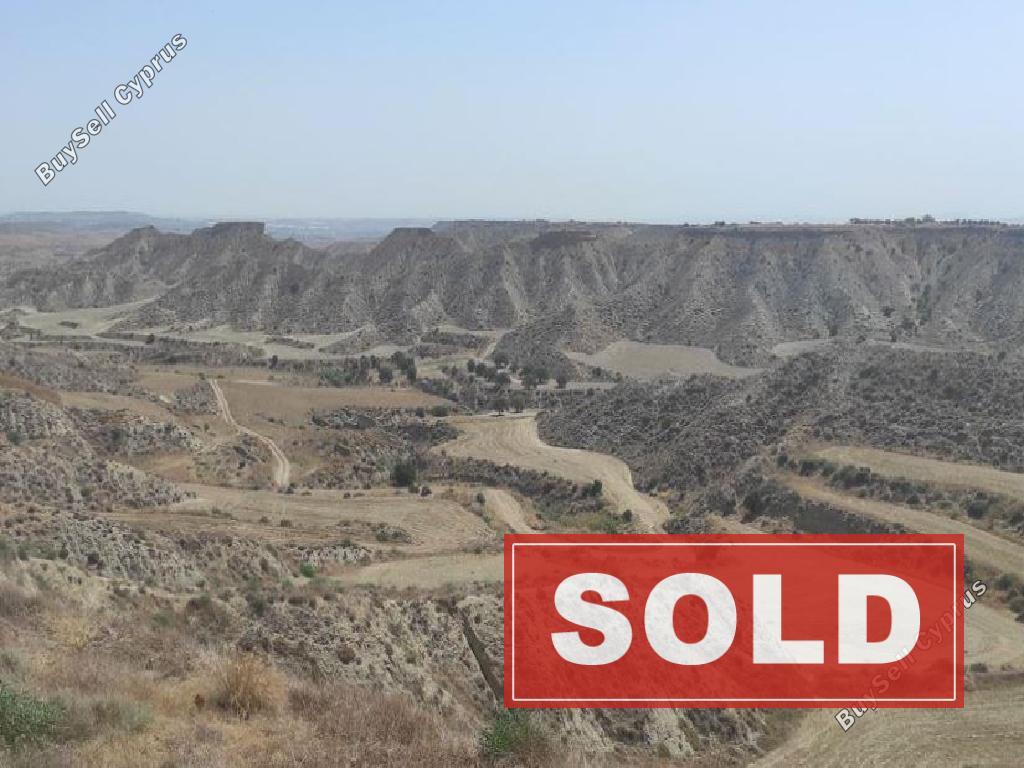 land sold pera orinis nicosia 840226 image 6429673