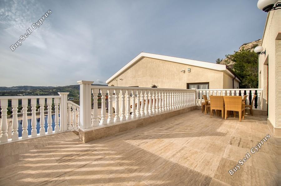 8 bedroom detached house for sale agios tychonas limassol 7739336 image 14804426