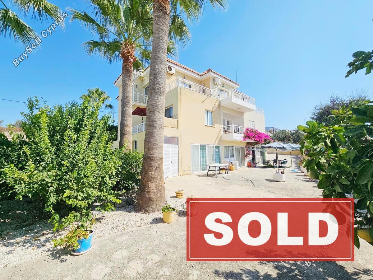 4 bedroom end town house sold peyia paphos 1875436 image 6957404