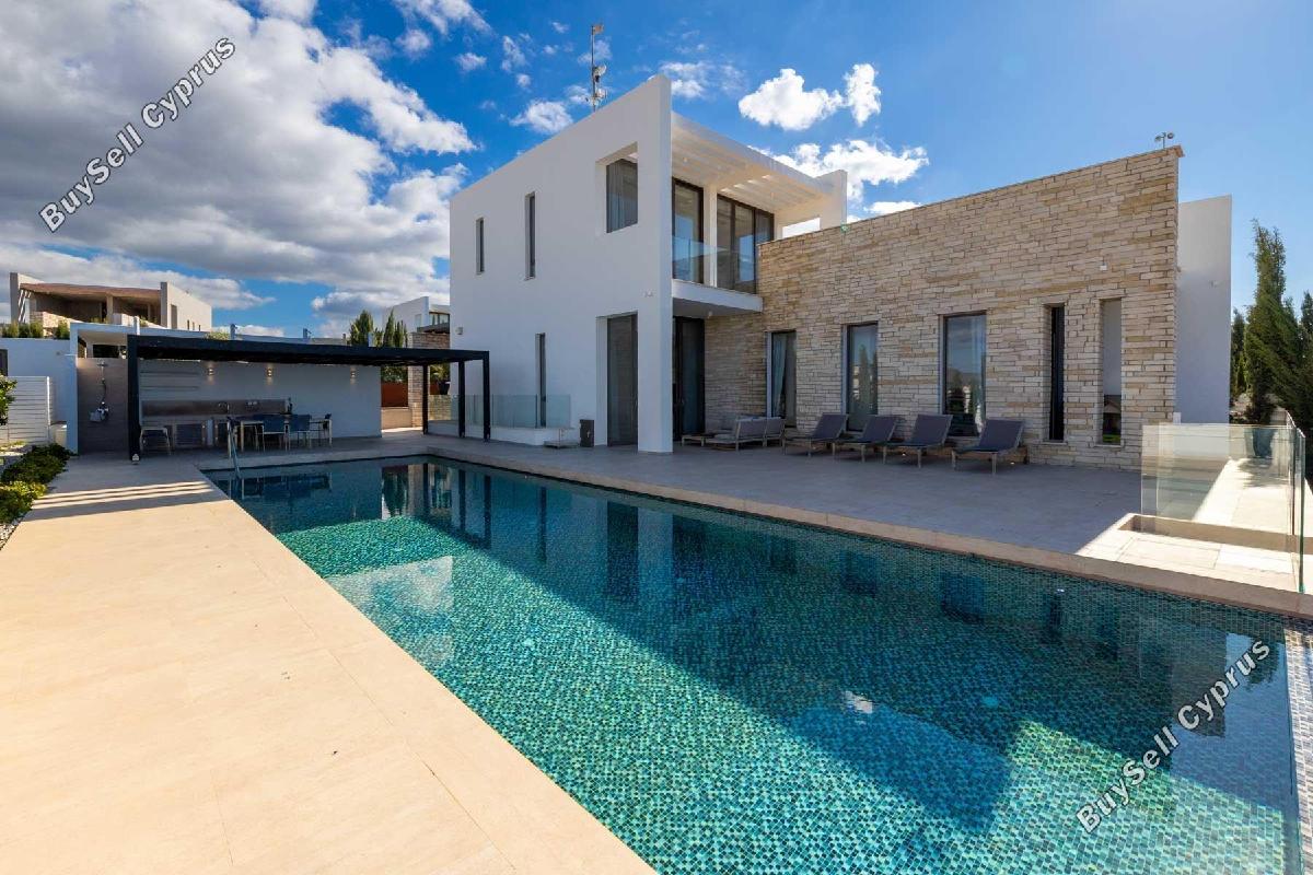 5 Bedroom Detached house for sale in Saint George Peyia, Paphos 16232817