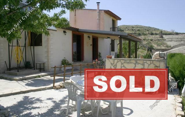 2 bedroom detached house sold laneia limassol 216746 image 83667