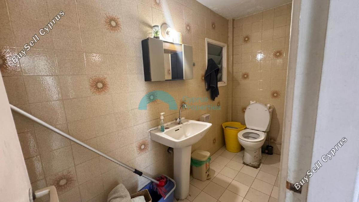 studio shop for sale faneromeni larnaca 7513256 image 9383279