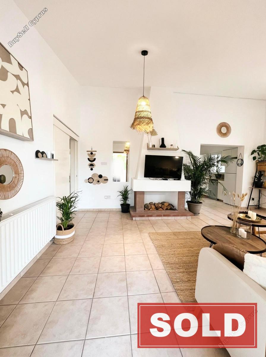 3 bedroom bungalow sold coral bay paphos 8058656 image 12968925