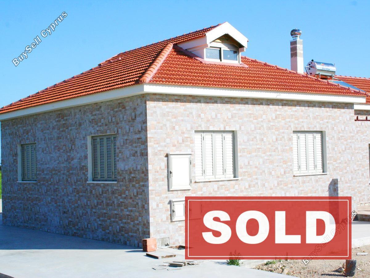 3 bedroom bungalow sold avgorou famagusta 614366 image 295500