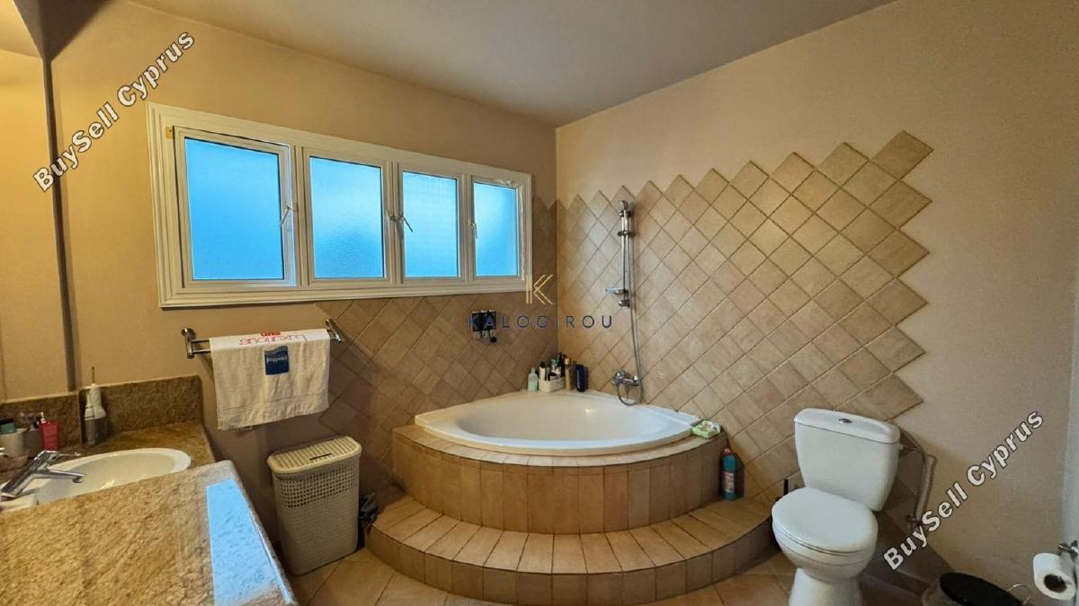 2 bedroom apartment for rent faneromeni larnaca 8156666 image 16830915