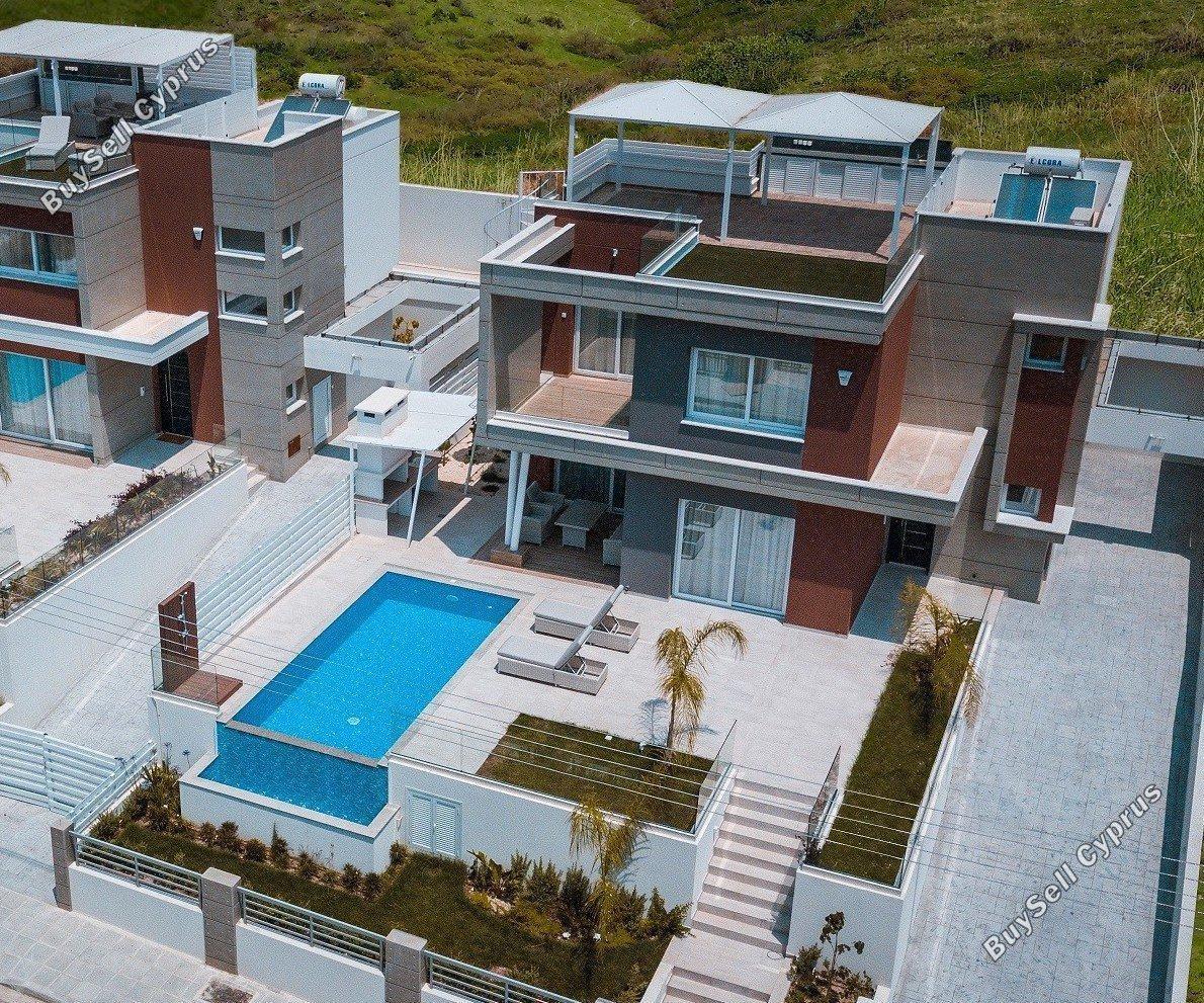 3 Bedroom Detached house for sale in Mouttagiaka, Limassol 16794531