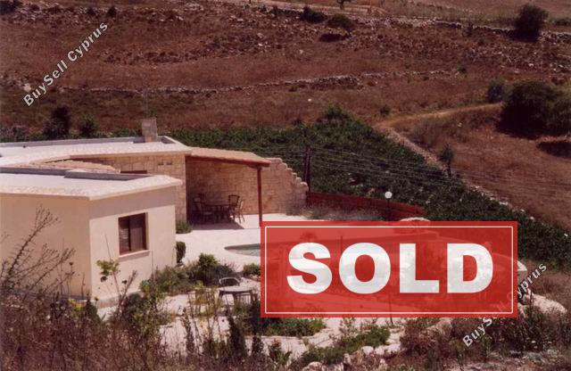 3 bedroom bungalow sold arodes paphos 216686 image 82978