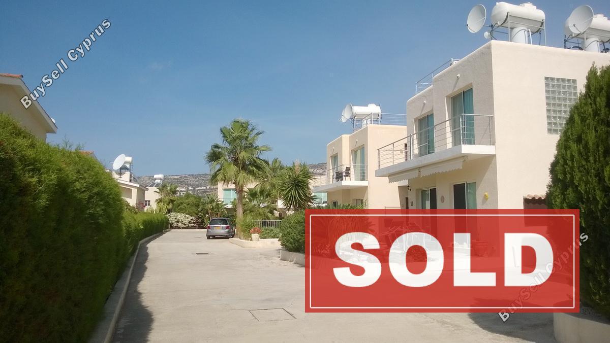 2 bedroom entire floor apartment sold peyia paphos 700096 image 576550