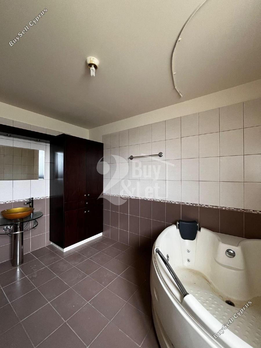 9 bedroom detached house for sale aradippou larnaca 8560907 image 17627400