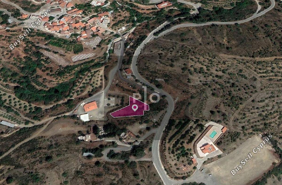 1143 SQM Land for sale in Agioi Vavatsinias, Larnaca 15156380