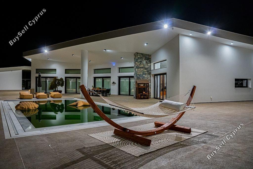 6 bedroom bungalow for sale louvaras limassol 7862637 image 10885477