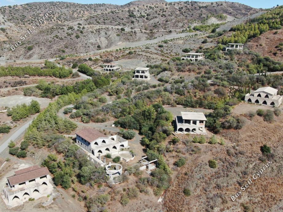 595810 SQM Land for sale in Agia Varvara, Paphos 4949934