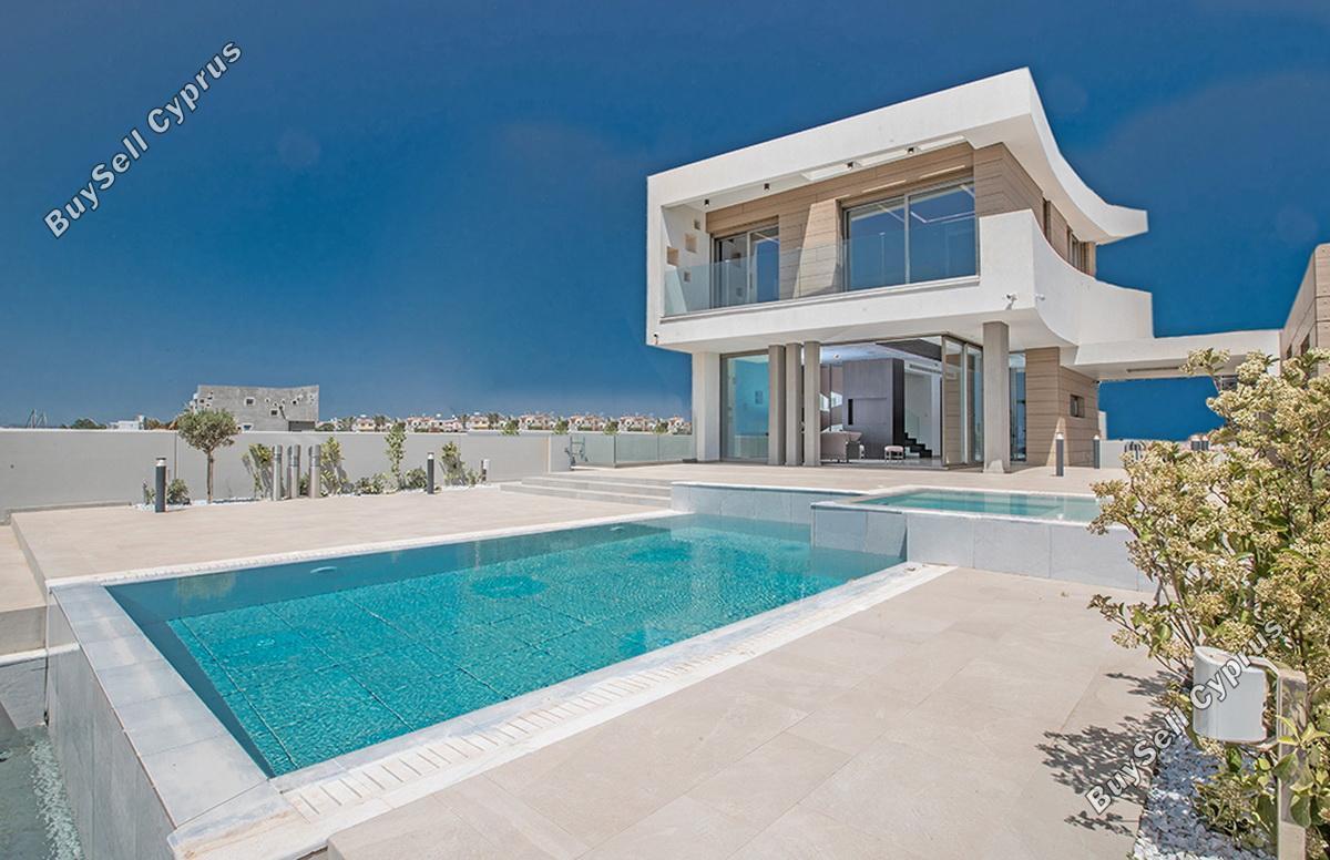 4 Bedroom Detached house for sale in Agia Thekla, Famagusta 411764