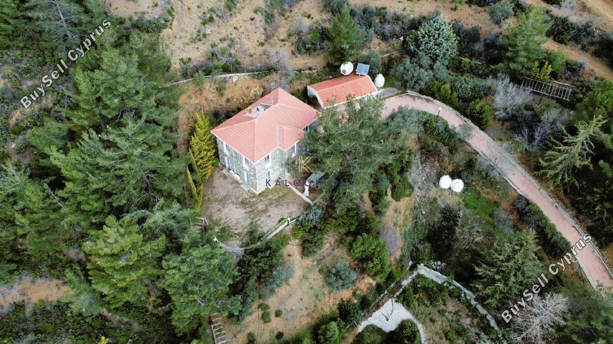 3 Bedroom Detached house for sale in Vavatsinia, Larnaca 5684812