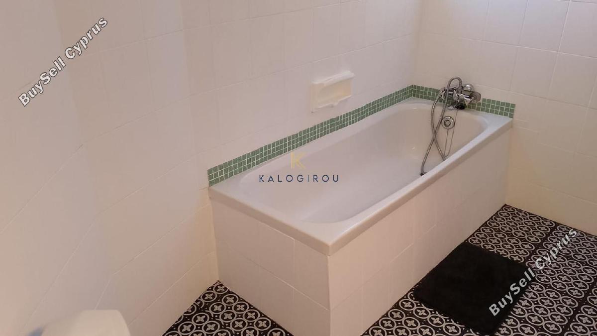 2 bedroom apartment for sale faneromeni larnaca 1710067 image 10771339