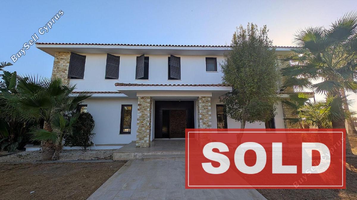6 bedroom detached house sold dromolaxia larnaca 7814797 image 10646773