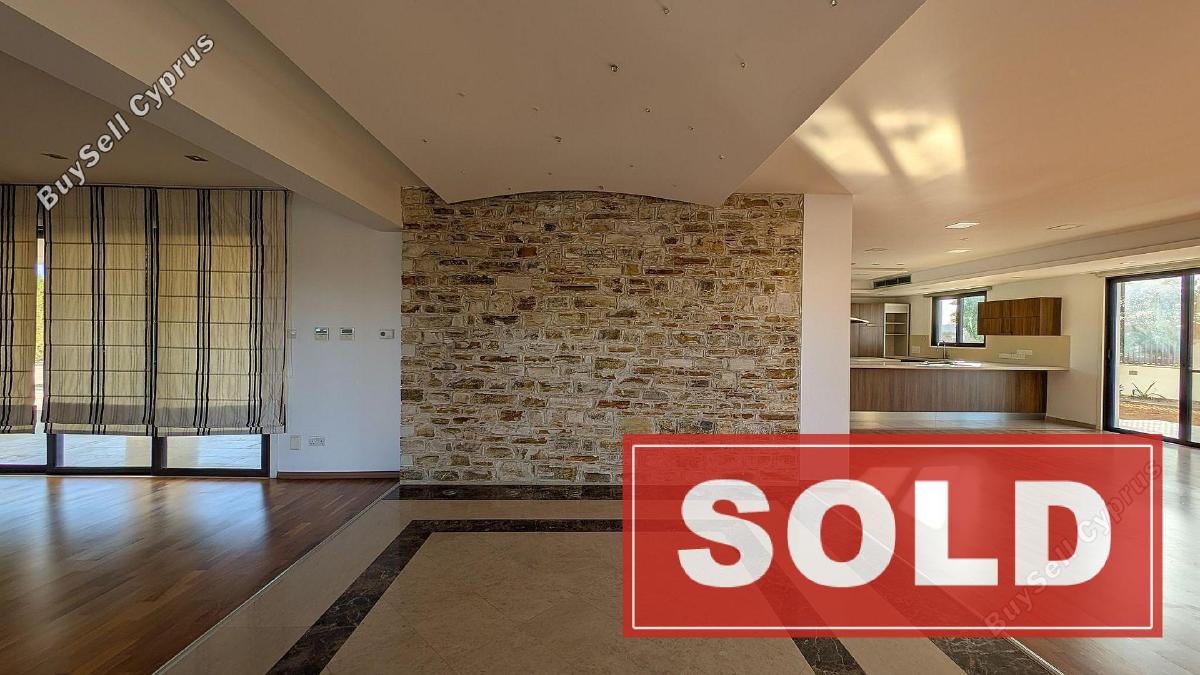 6 bedroom detached house sold dromolaxia larnaca 7814797 image 10646777
