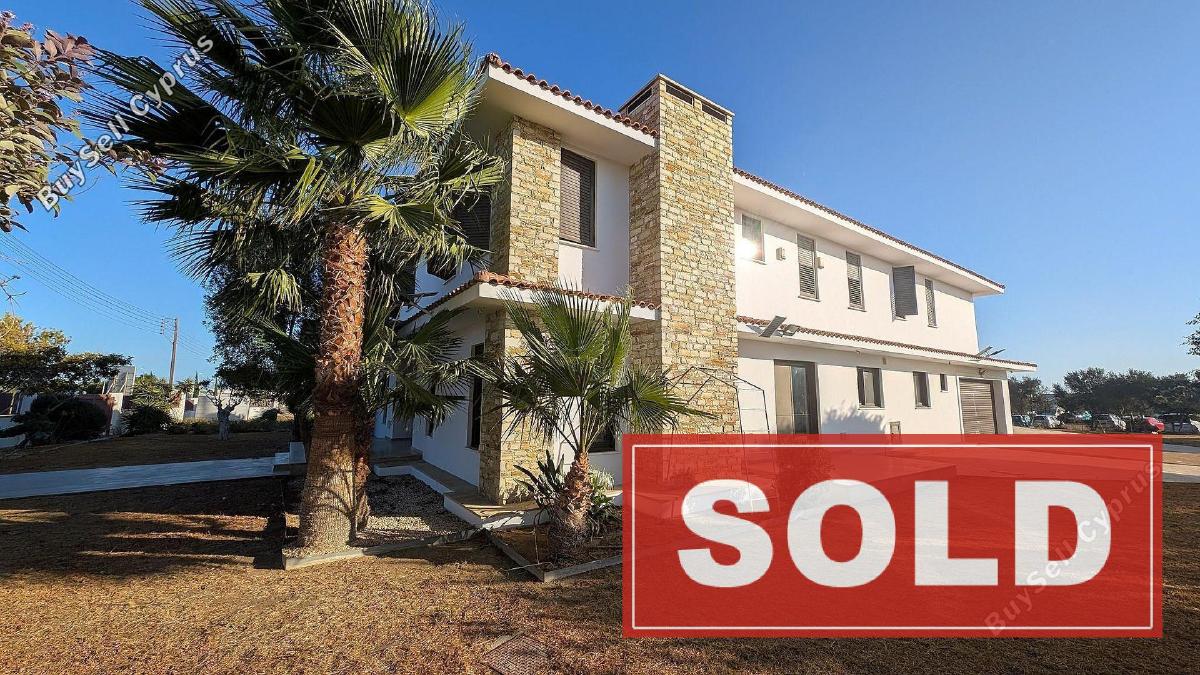 6 bedroom detached house sold dromolaxia larnaca 7814797 image 10646778