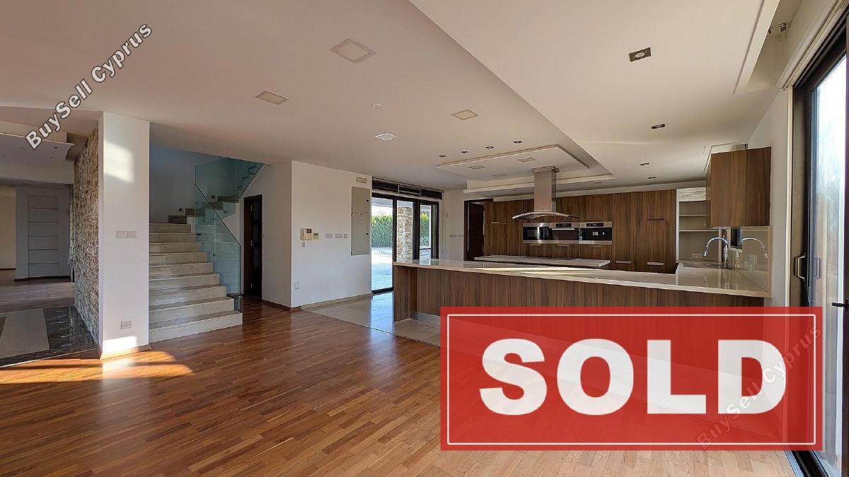 6 bedroom detached house sold dromolaxia larnaca 7814797 image 10646779