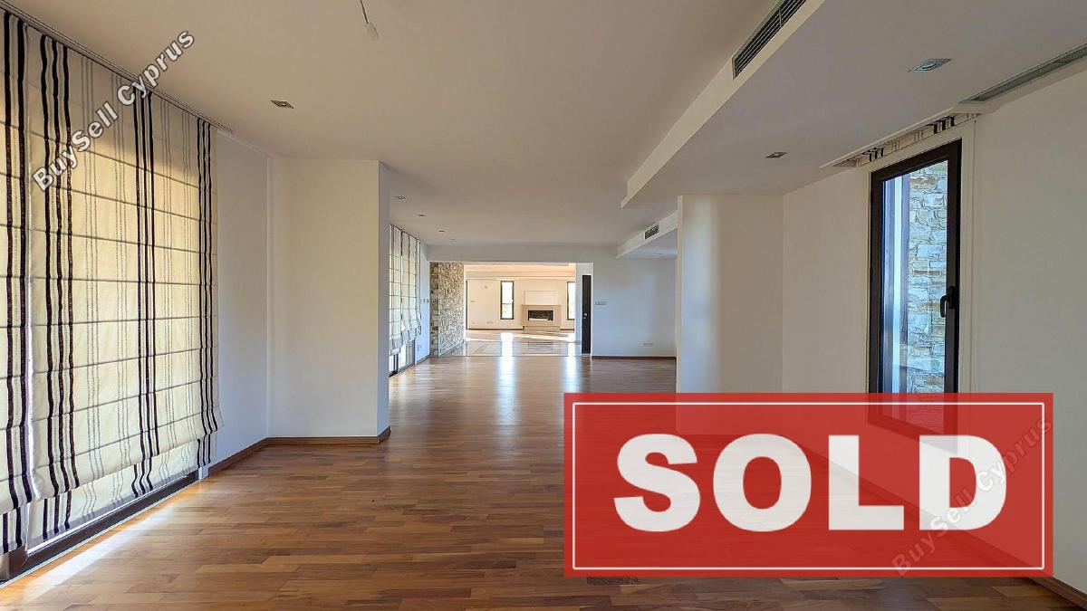 6 bedroom detached house sold dromolaxia larnaca 7814797 image 10646785