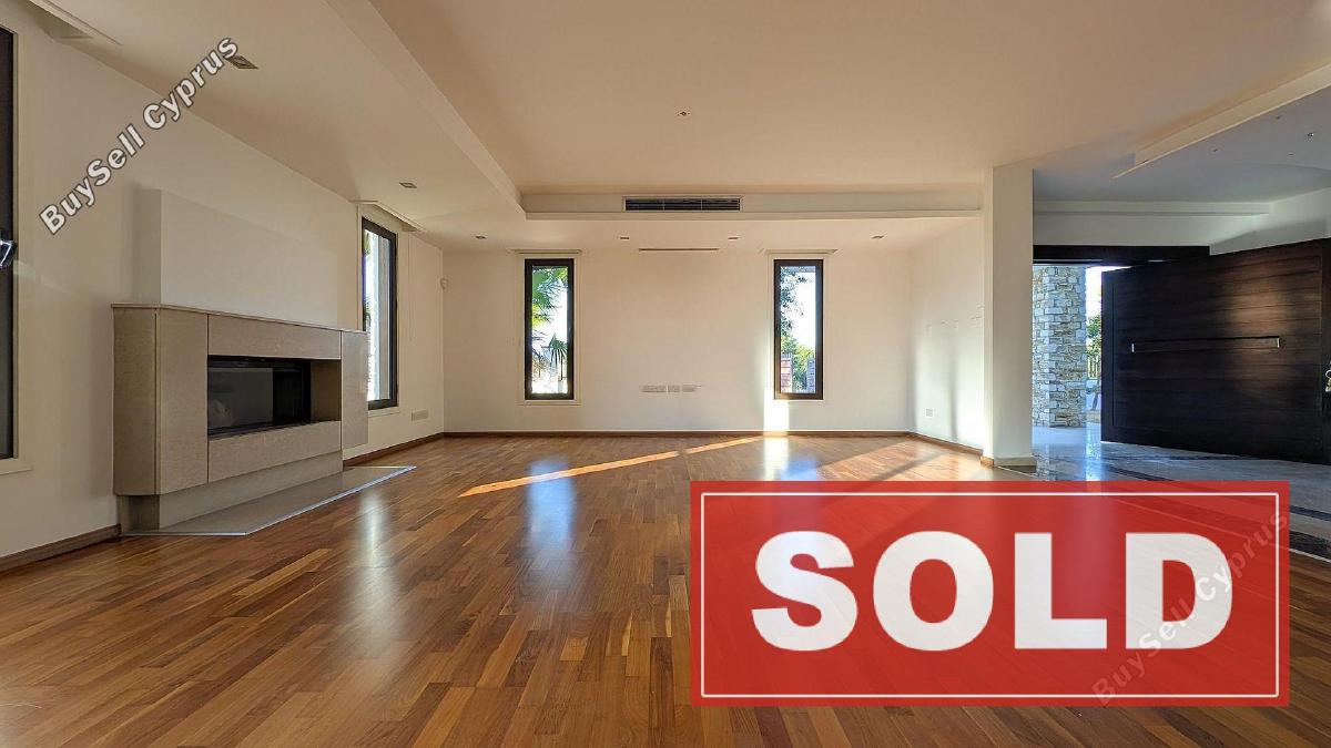 6 bedroom detached house sold dromolaxia larnaca 7814797 image 10646787