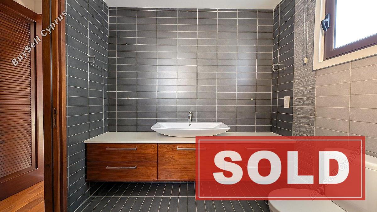 6 bedroom detached house sold dromolaxia larnaca 7814797 image 10646798