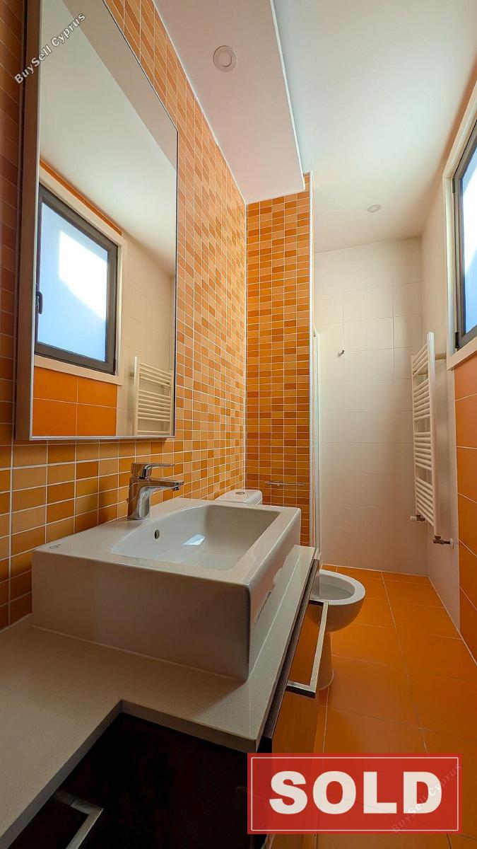 6 bedroom detached house sold dromolaxia larnaca 7814797 image 10646803