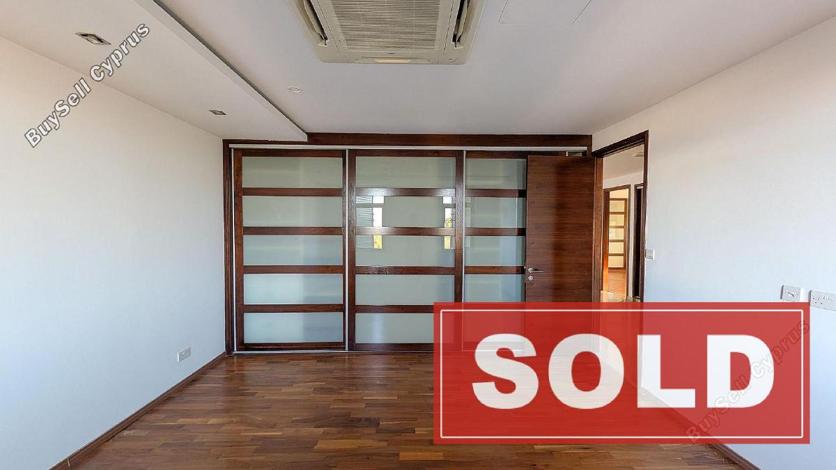 6 bedroom detached house sold dromolaxia larnaca 7814797 image 10646807