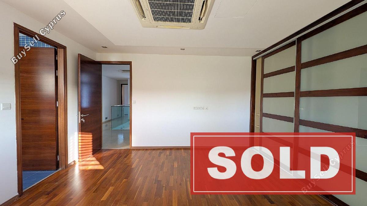 6 bedroom detached house sold dromolaxia larnaca 7814797 image 10646808