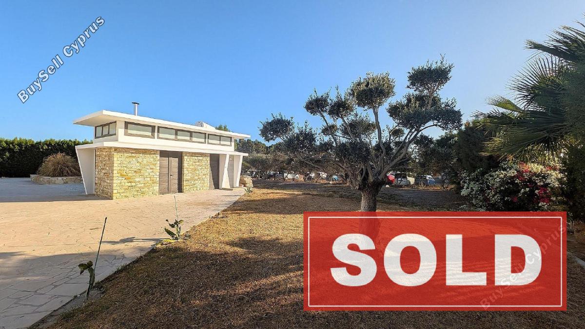 6 bedroom detached house sold dromolaxia larnaca 7814797 image 10646814