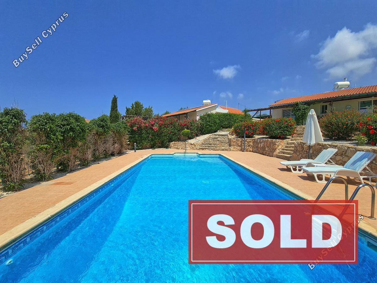 3 bedroom bungalow sold sea caves peyia paphos 905208 image 783028