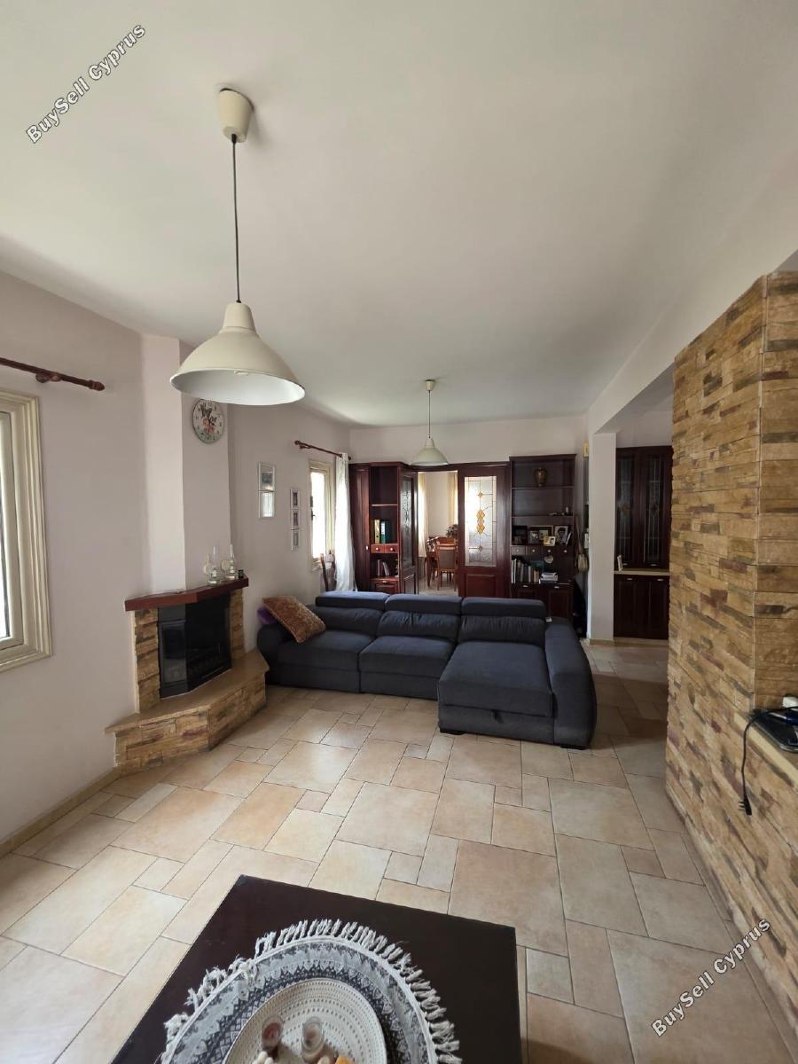 3 bedroom detached house for rent faneromeni larnaca 8711018 image 16274037