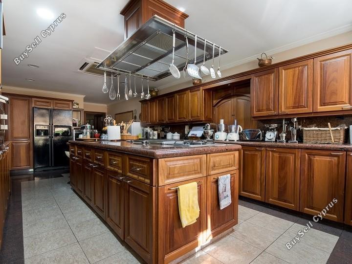 8 bedroom detached house for sale agios tychonas limassol 1932218 image 14472986