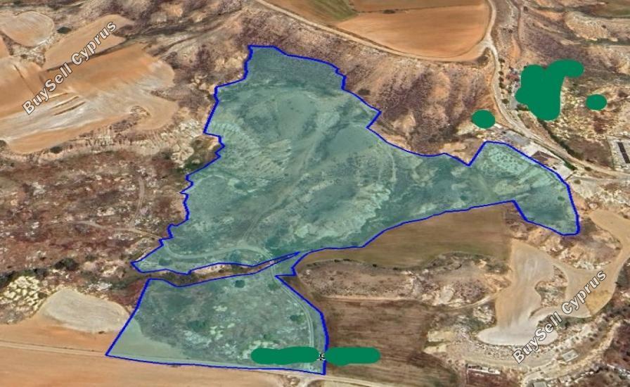 41000 SQM Land for sale in Kato Deftera, Nicosia 16163242