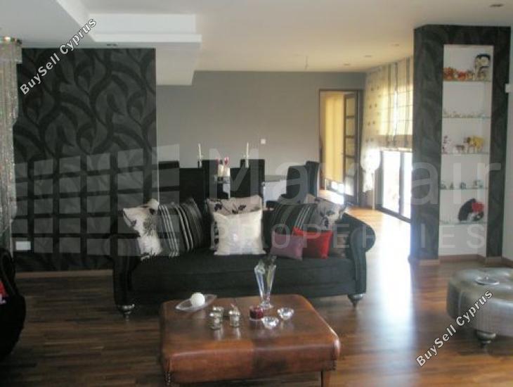6 bedroom detached house for sale dromolaxia larnaca 7870528 image 11378172