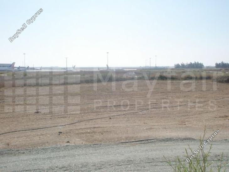 6 bedroom detached house for sale dromolaxia larnaca 7870528 image 11378180