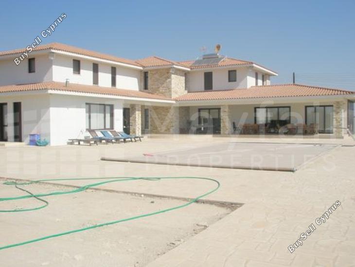 6 bedroom detached house for sale dromolaxia larnaca 7870528 image 11378182