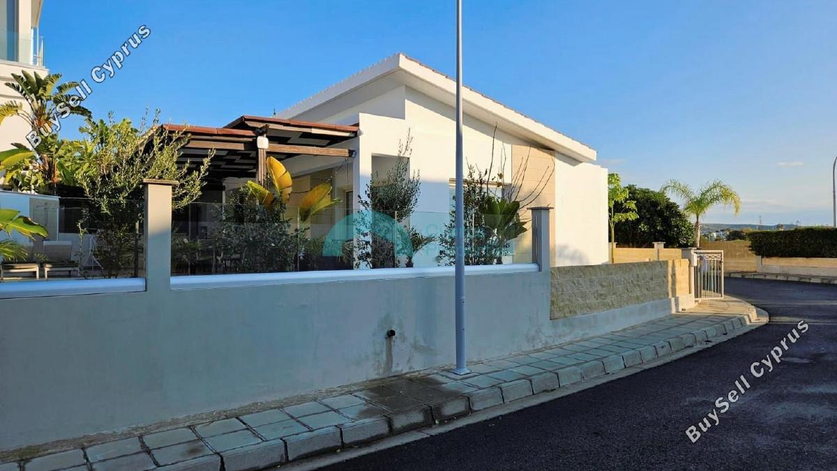 3 bedroom detached house for rent dekeleia larnaca 1297628 image 6714398