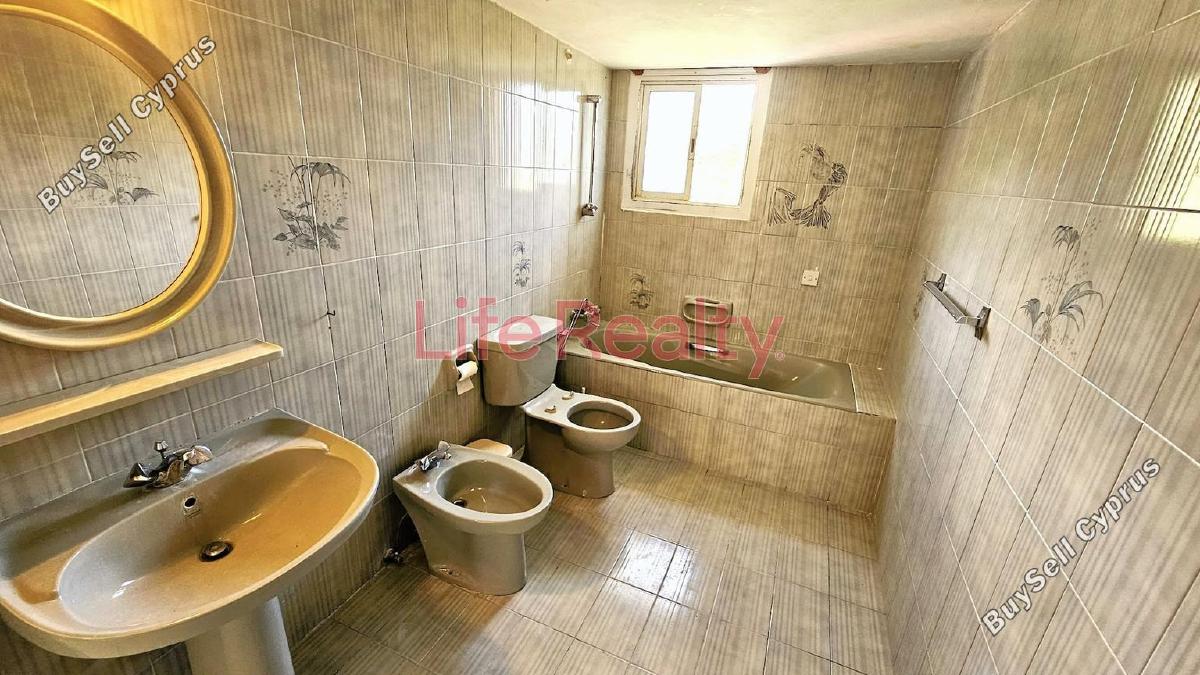 4 bedroom semi detached house for sale moniatis limassol 1501538 image 16561643