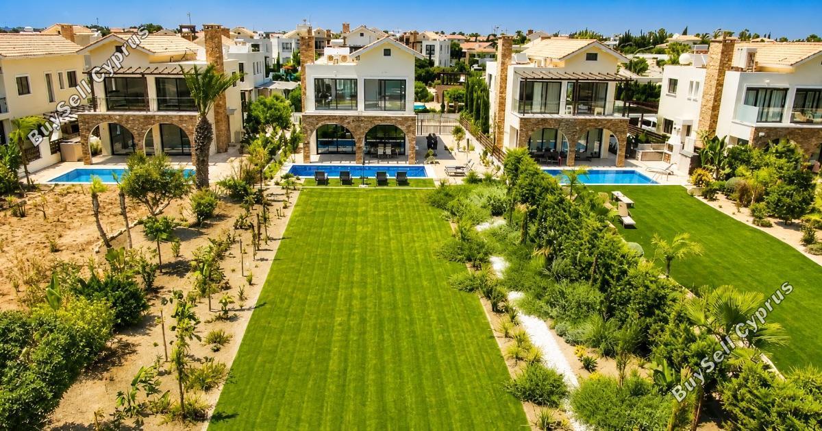5 Bedroom Detached house for sale in Agia Thekla, Famagusta 16861707