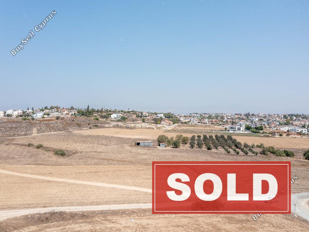 land sold geri nicosia 823458 image 3000457