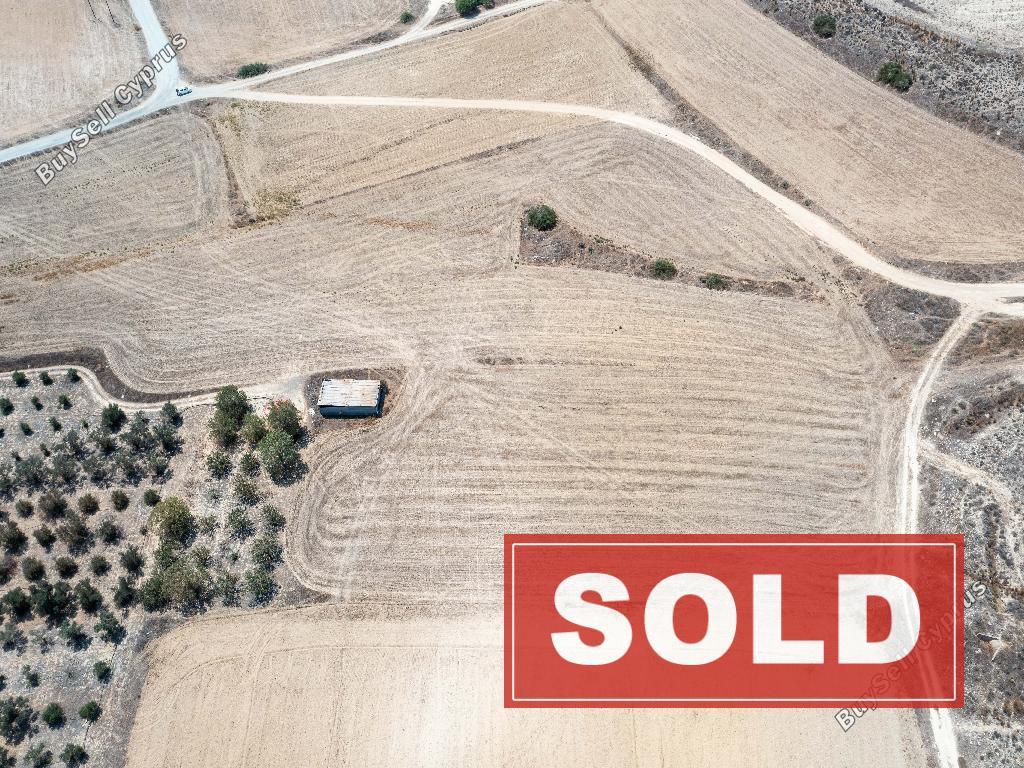 land sold geri nicosia 823458 image 3000459