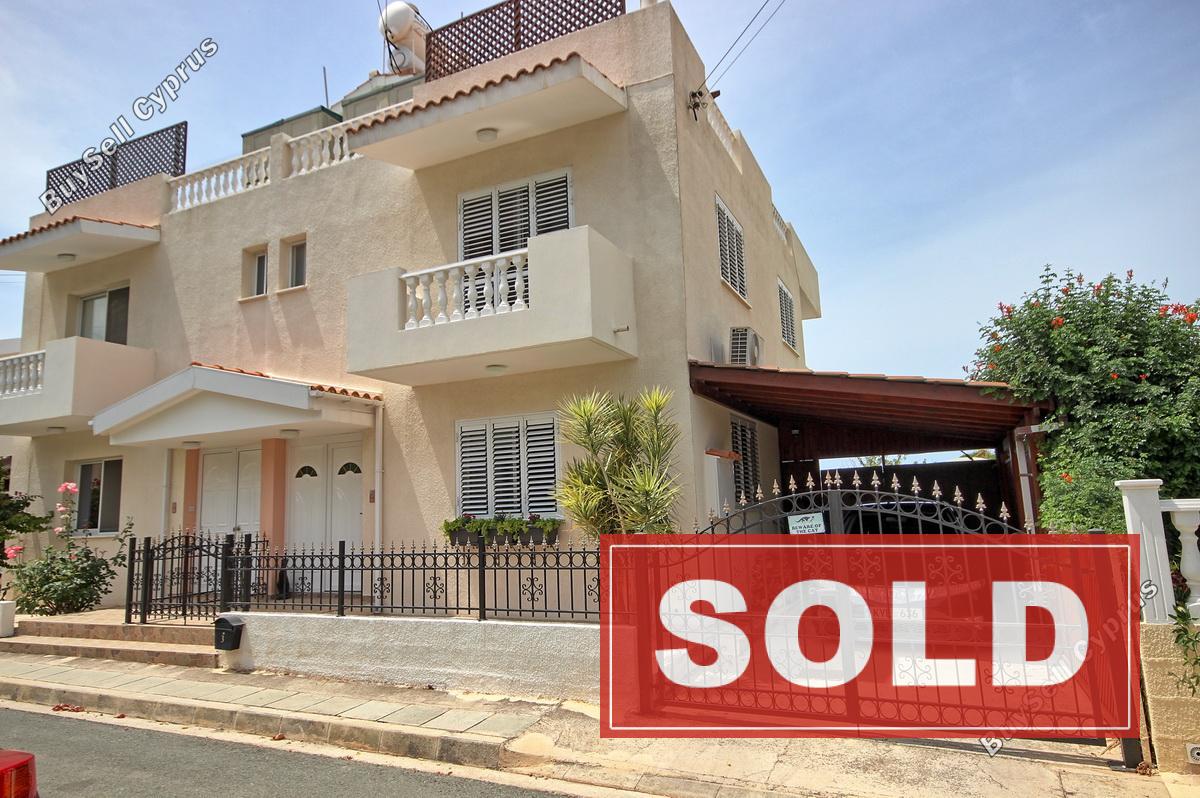 3 bedroom semi detached house sold peyia paphos 617468 image 300343