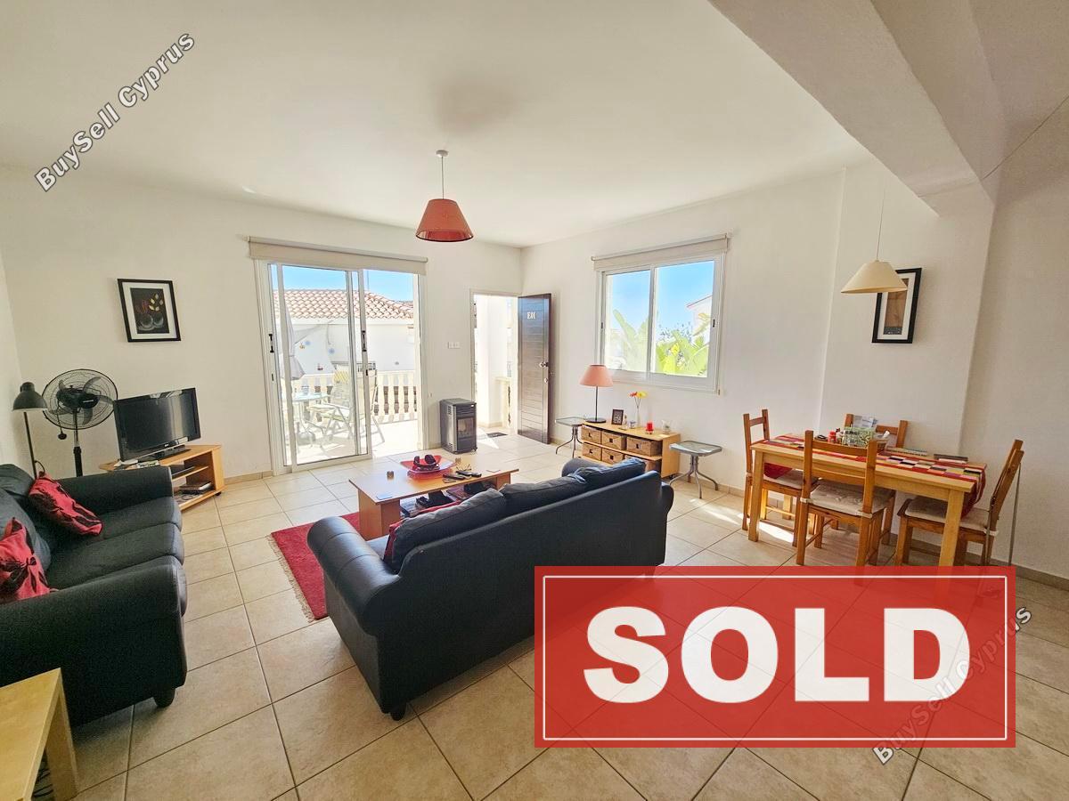 2 bedroom ground floor apartment sold tala paphos 8290288 image 14043170