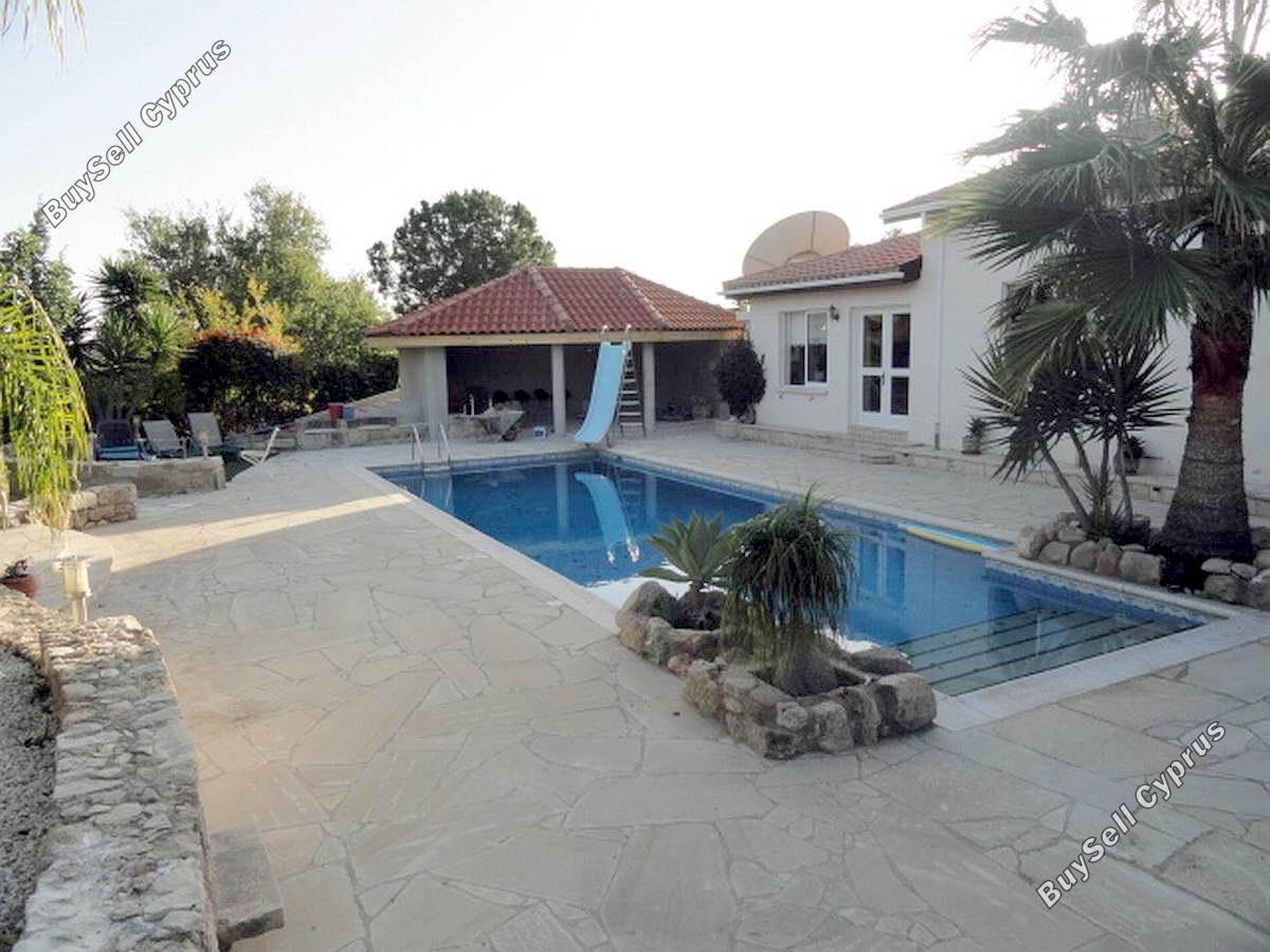4 bedroom bungalow off market tala paphos 228198 image 247831