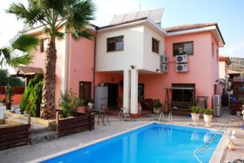 4 Bedroom Detached house for sale in Alampra, Nicosia 16243387