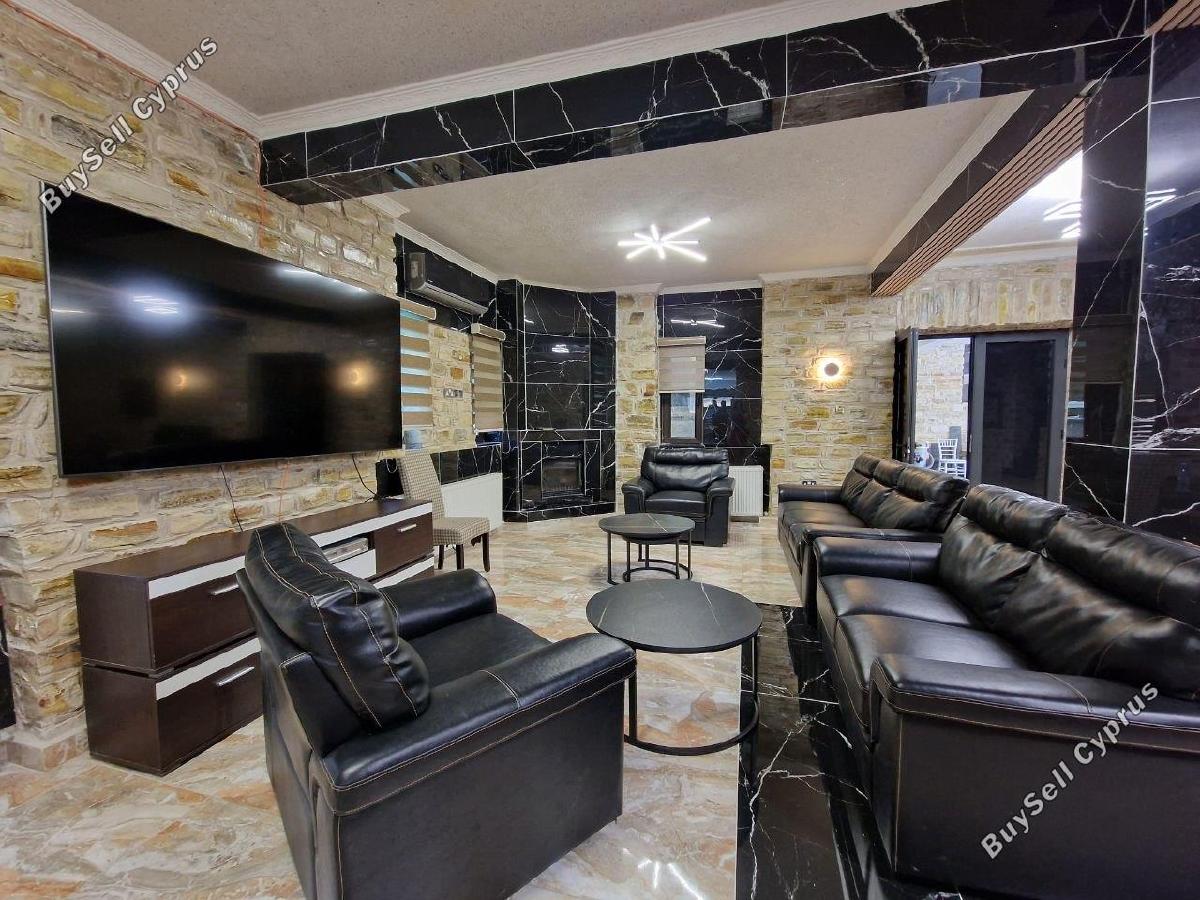 6 bedroom detached house for rent dekeleia larnaca 8634298 image 16956100