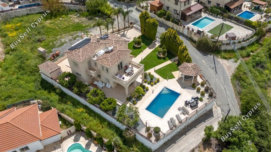 4 Bedroom Detached house for sale in Stroumbi, Paphos 16798949