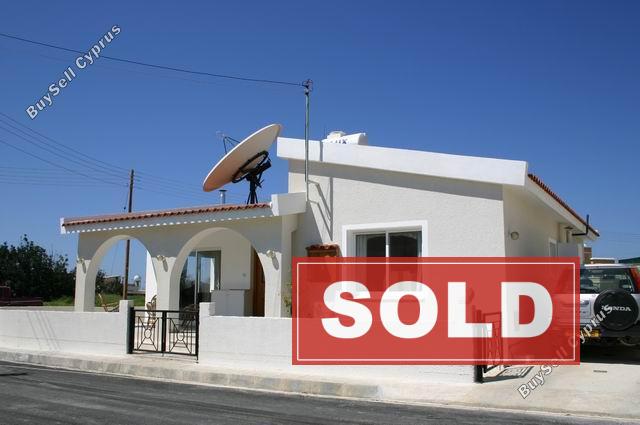 2 bedroom bungalow sold emba paphos 216019 image 76471