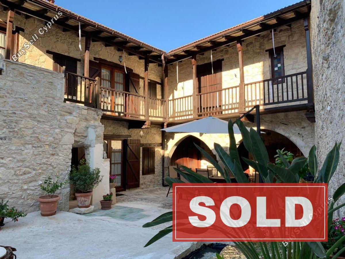4 bedroom detached house sold omodos limassol 7565619 image 9607693